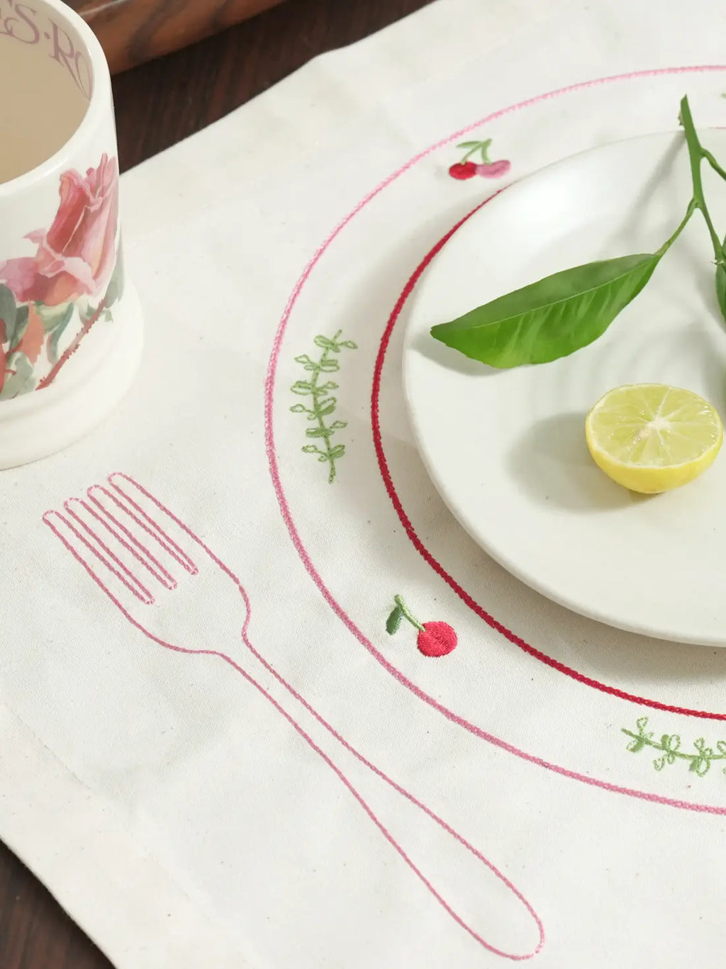 Crimson Cherry Table Mat Set – alternate view