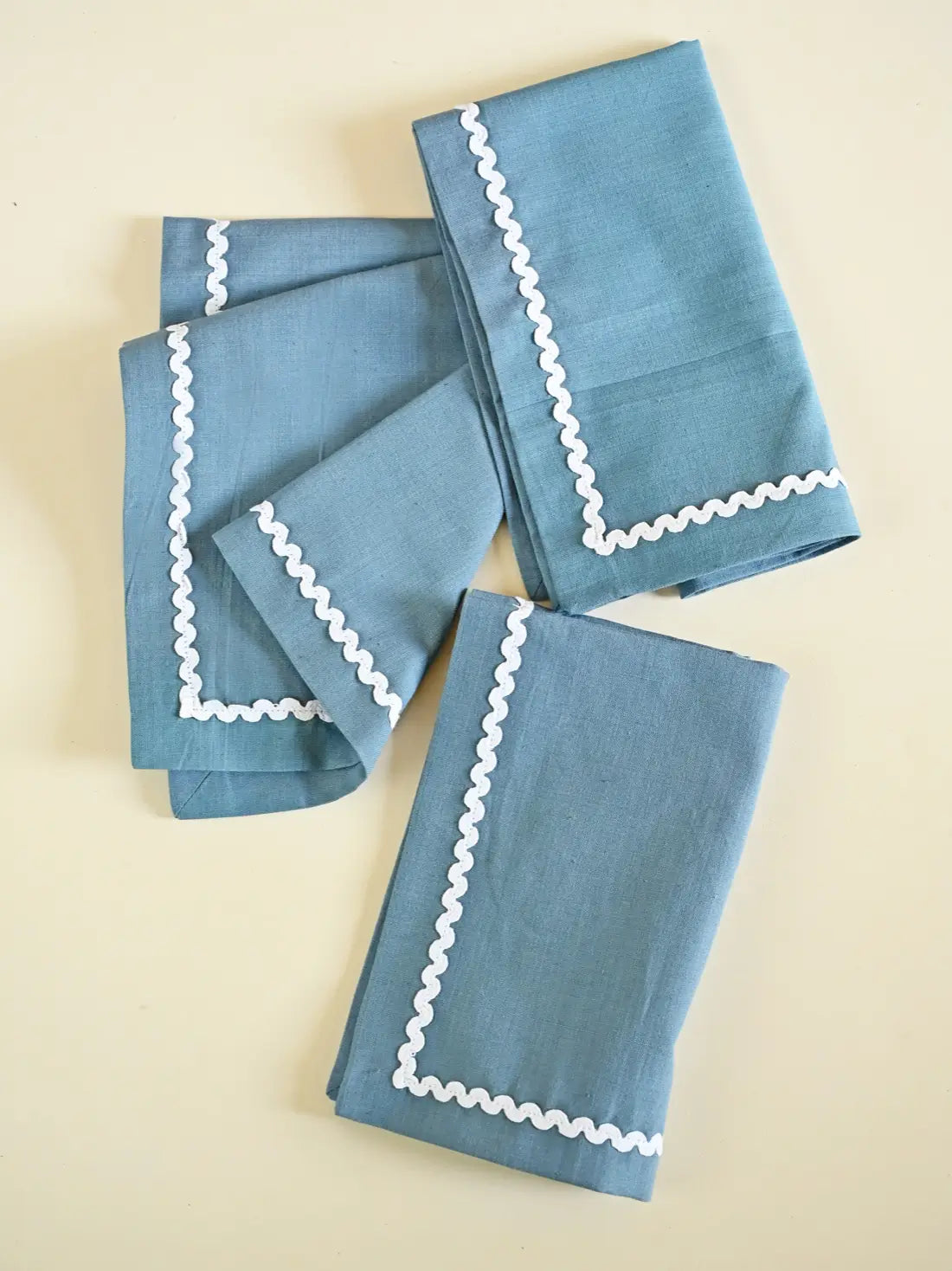 Hydrangea Blue Table Napkins - Set of 4 – alternate view