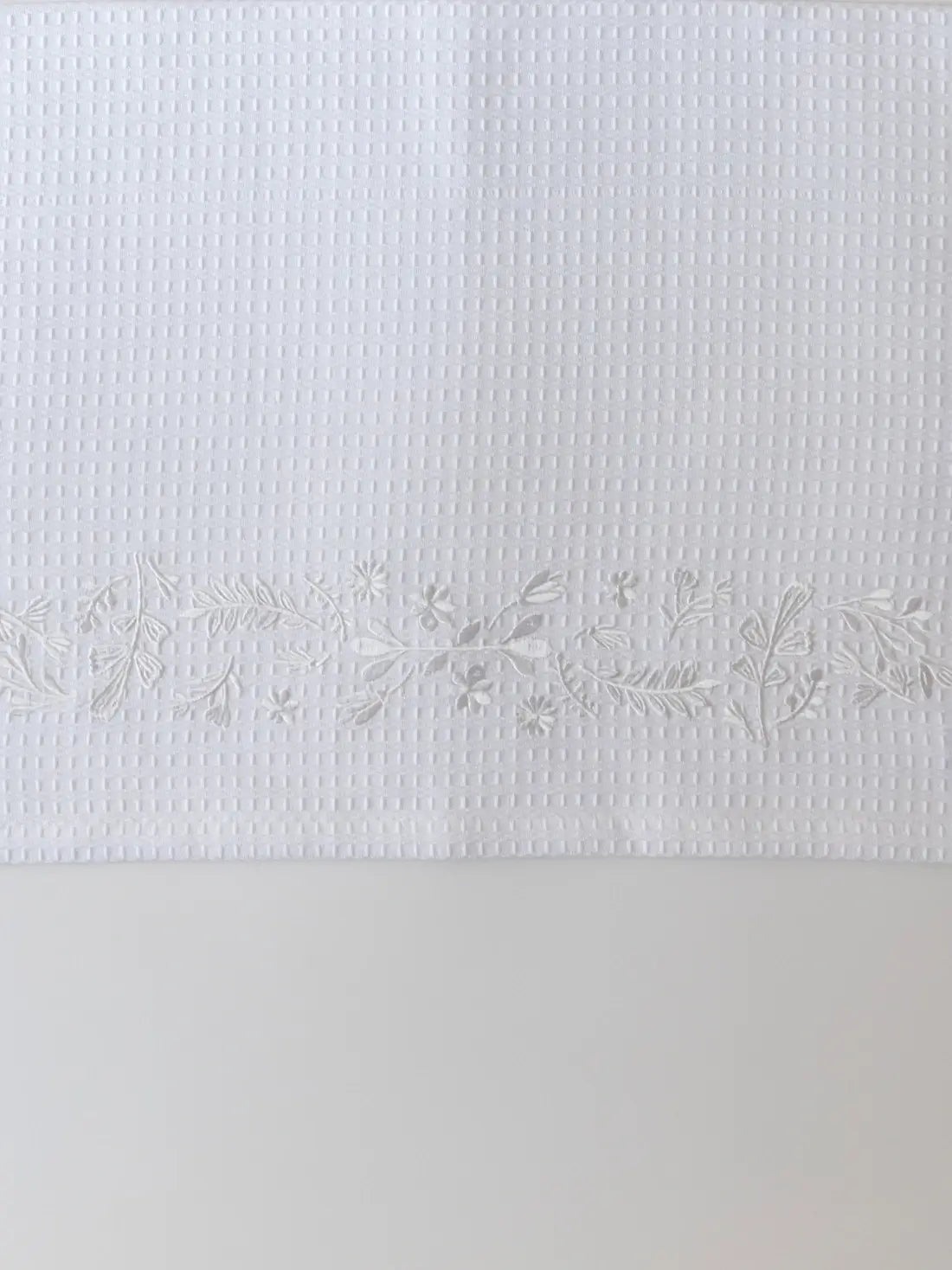 Jasmine White Cotton Waffle Towel Set of 2 – Bath & Hand Towel – alternate view