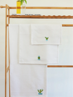 white waffle bath towel set with embroidery