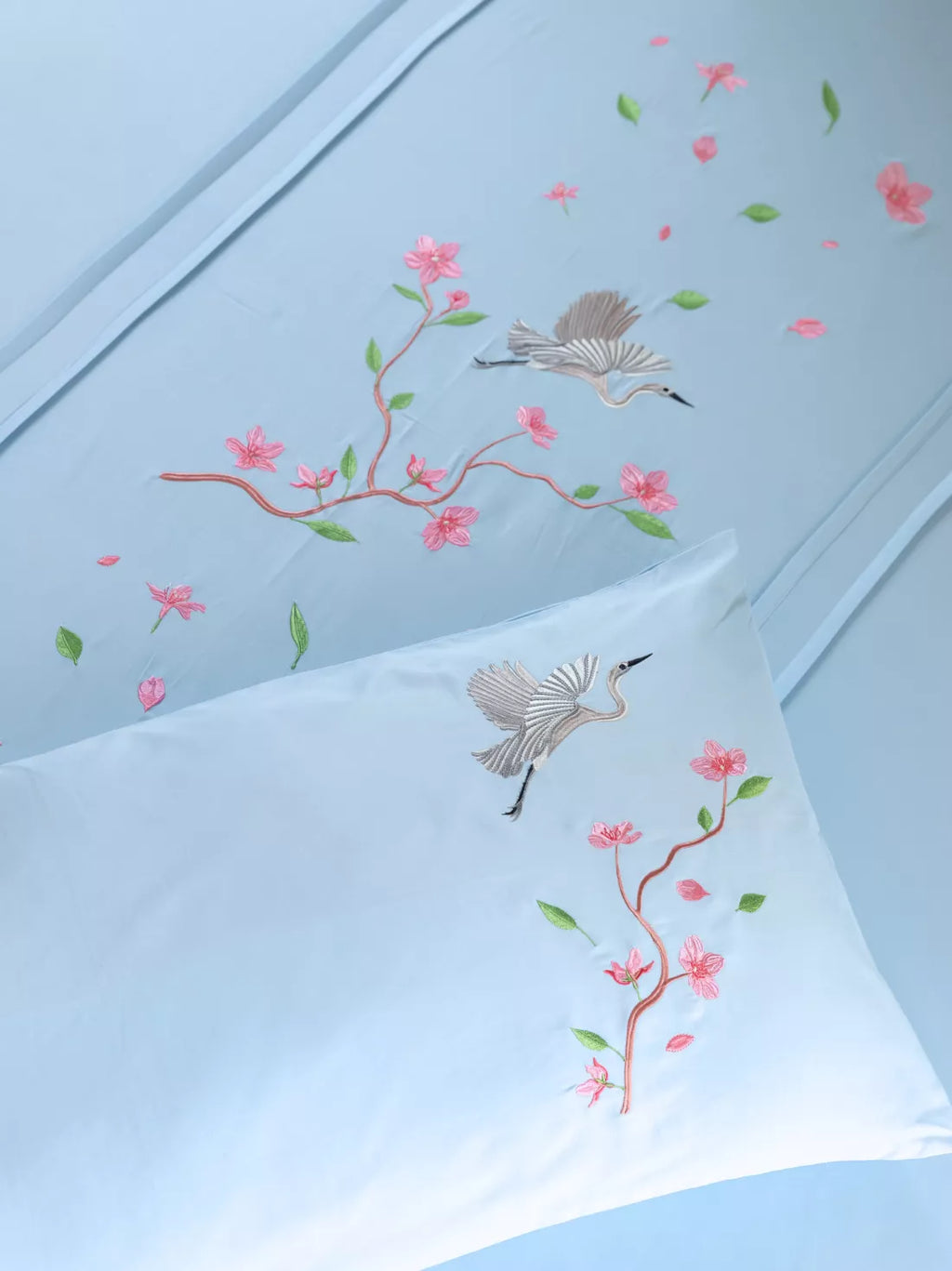 Sakura Cloud Blue Embroidered Bedlinen Set in 400TC