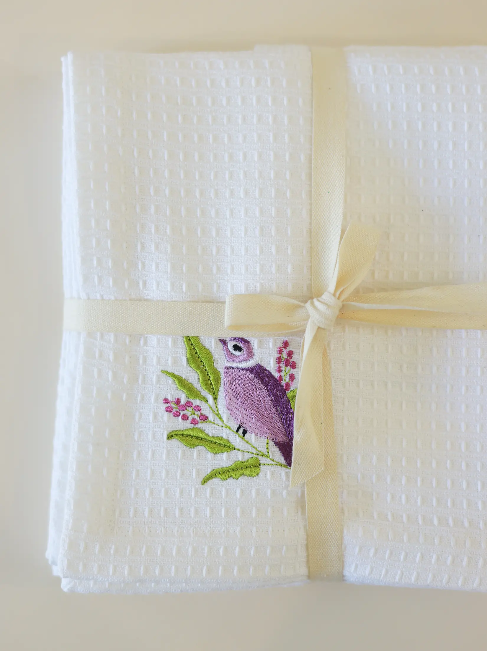 white waffle bath towel set with embroidery