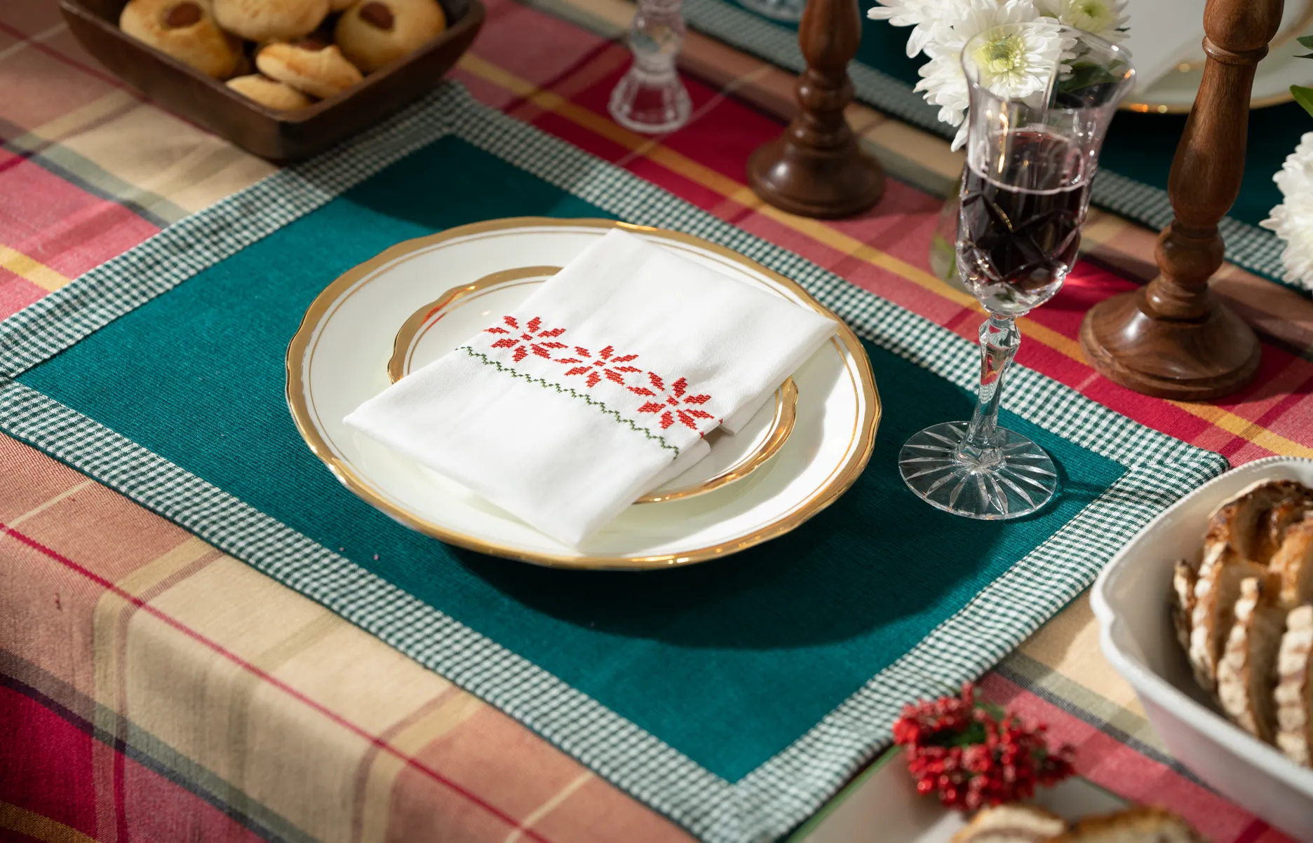 Christmas Table Linen