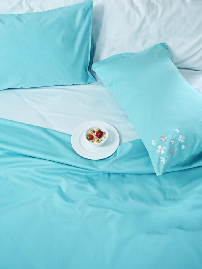 Garden Mist Blue Embroidered Bedlinen Set in 500TC - Image 4