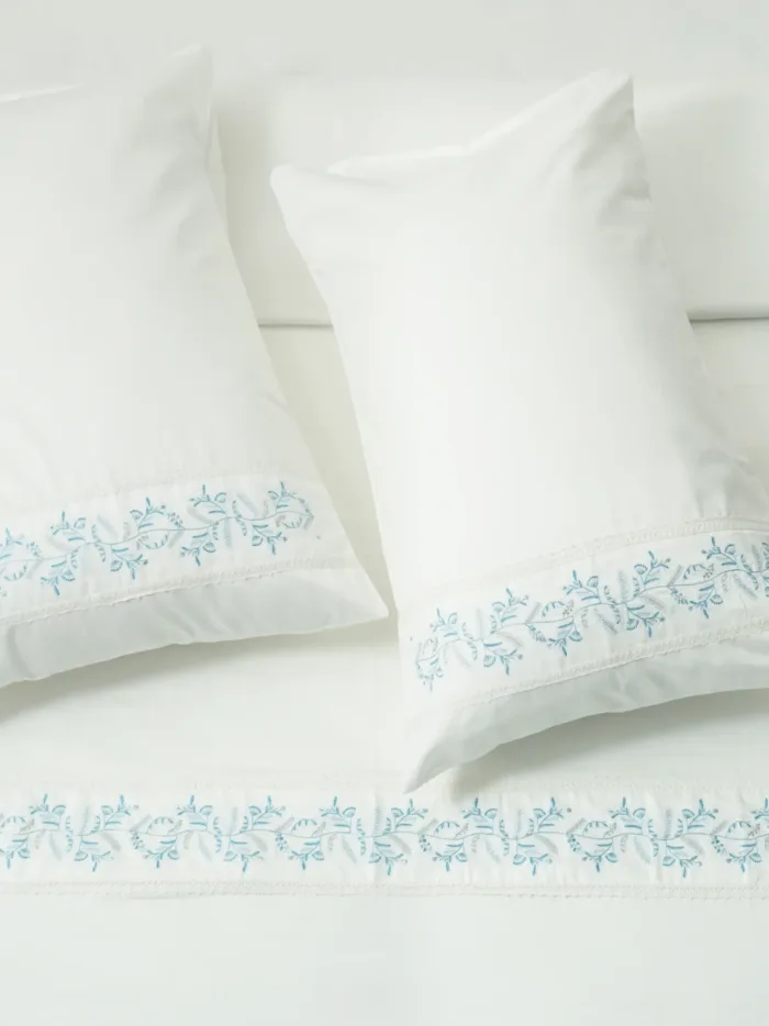 Whispering Blue Vines Bedlinen Set in 500TC