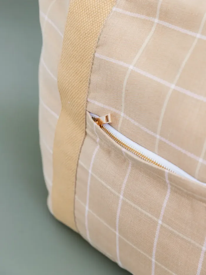 Driftwood Checks Weekender Bag - Image 5