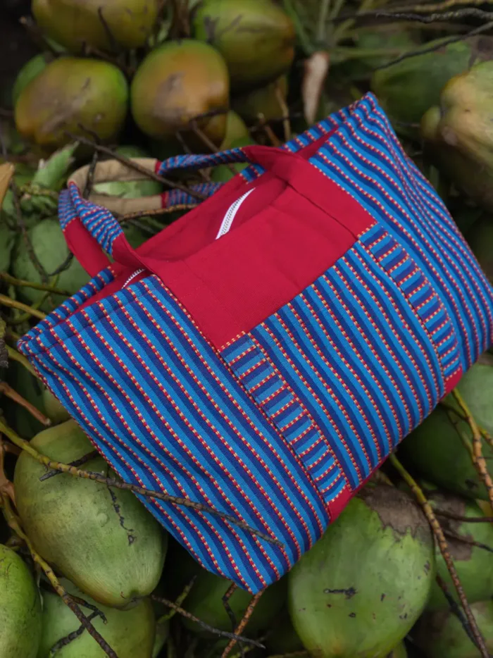 Marina Rouge Tote Bag - Image 3