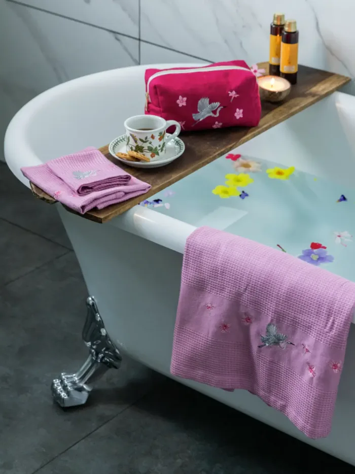 Twilight Crane Mauve Bamboo Towel Set of 3 - Bath, Hand and Face - Image 2